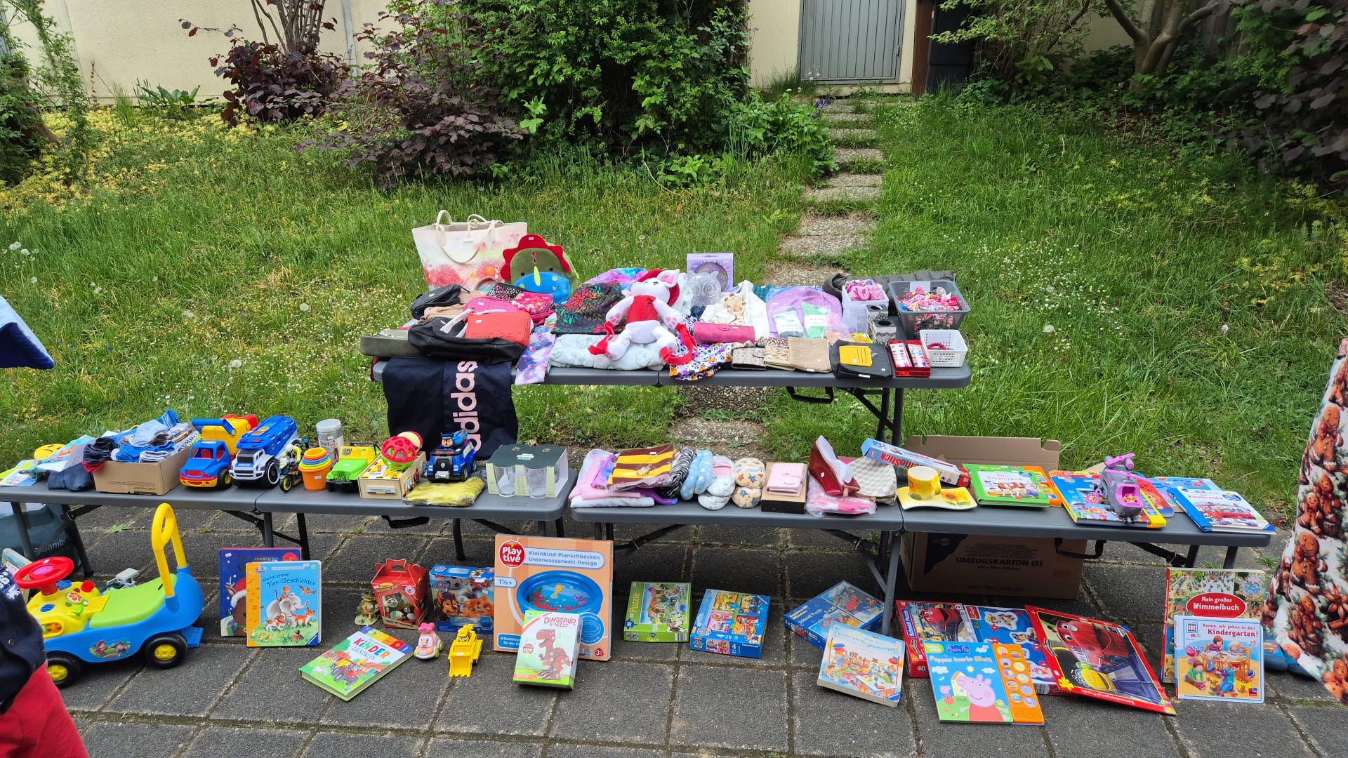 Flohmarkt 2025 Bild 1